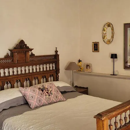La Casa Nella Roccia Colline Umbre Σαλέ